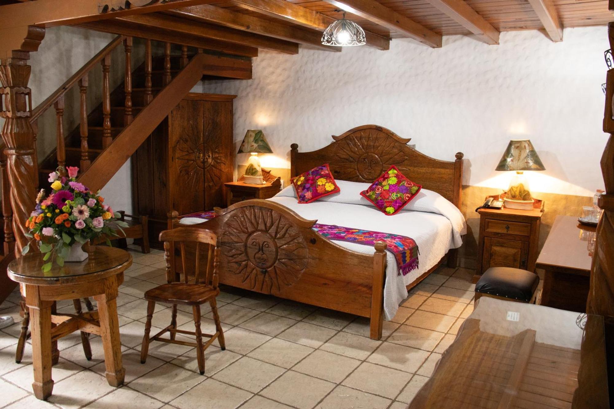 Hotel Los Escudos Patzcuaro Luaran gambar