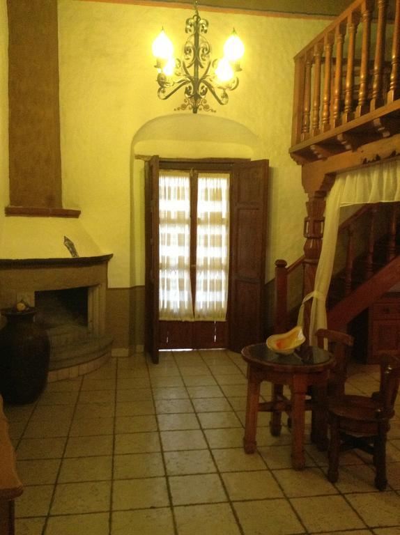 Hotel Los Escudos Patzcuaro Luaran gambar